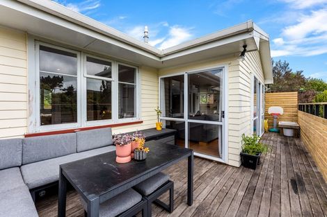 Photo of property in 82 Holborn Drive, Stokes Valley, Lower Hutt, 5019