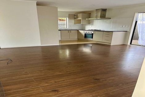 Photo of property in 7 Chip Grove, Sunnyhills, Auckland, 2010