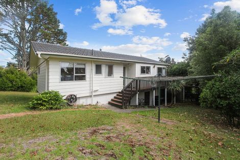 Photo of property in 14 Glenfinn Place, Massey, Auckland, 0614