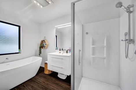 Photo of property in 69c South Road, Blagdon, New Plymouth, 4310