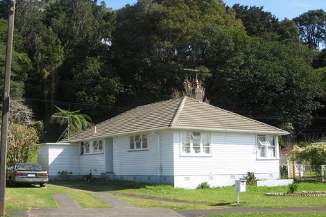 Photo of property in 50 Glenpark Avenue, Frankleigh Park, New Plymouth, 4310