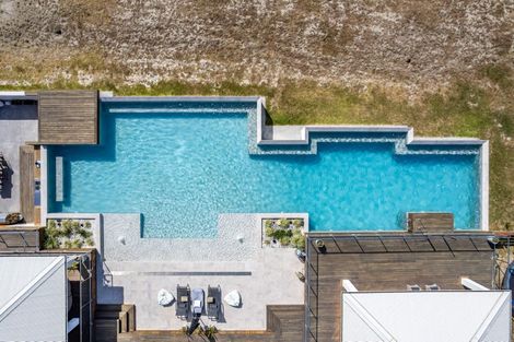 Photo of property in 87 Rutherford Drive, Waikanae Beach, Waikanae, 5036