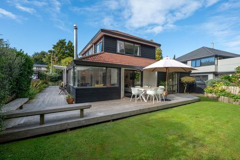 Photo of property in 39b Grand Vue Road, Kawaha Point, Rotorua, 3010
