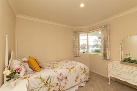 Photo of property in 71 Amberley Avenue, Highbury, Palmerston North, 4412