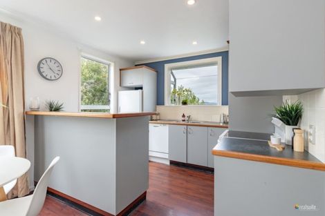 Photo of property in 21 Hiwi Crescent, Titahi Bay, Porirua, 5022