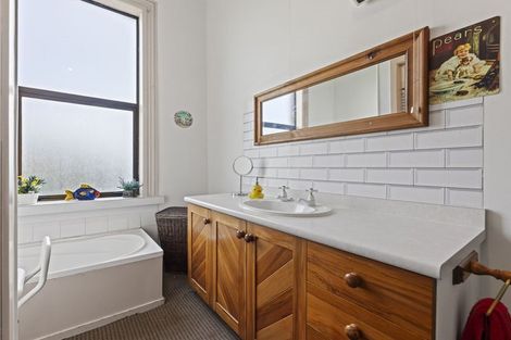 Photo of property in 154 Union Street, Milton, 9220