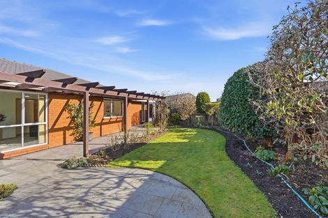 Photo of property in 83 Vivian Street, Burwood, Christchurch, 8083