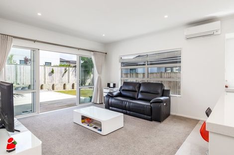 Photo of property in 81 Colonial Drive, Silverdale, 0932