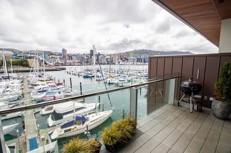 Photo of property in Clyde Quay Wharf, 3b/5 Clyde Quay Wharf, Te Aro, Wellington, 6011