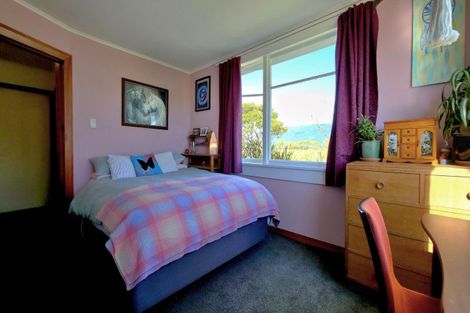 Photo of property in 43 Victoria Road, Westport, 7892