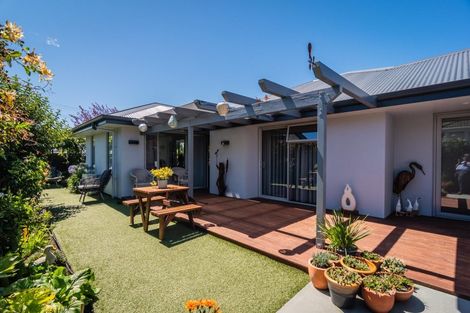 Photo of property in 14 Richard Pearse Drive, Temuka, 7920