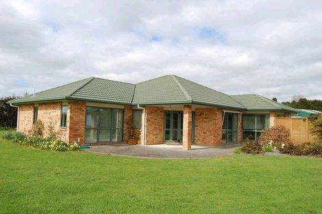 Photo of property in 78 Koraha Road, Kumeu, 0892