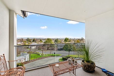 Photo of property in 17 Iona Road, Havelock North, 4130