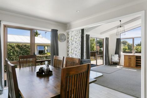 Photo of property in 108 Richmond Avenue, Richmond Heights, Taupo, 3330