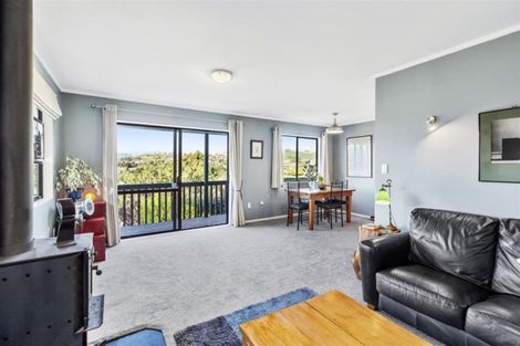 Photo of property in 22 Shackle Lane, Whitby, Porirua, 5024
