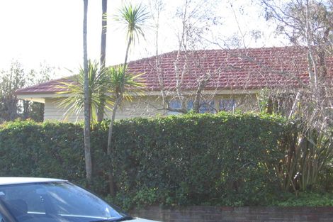 Photo of property in 1 Pine Terrace, Howick, Auckland, 2014