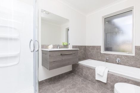 Photo of property in 73 Valley Road, Pukekohe, 2120