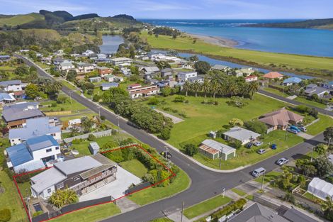 Photo of property in 2 Taipari Avenue, Raglan, 3225