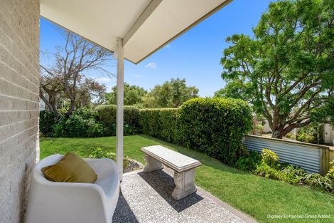 Photo of property in 2/24 Durham Drive, Havelock North, 4130