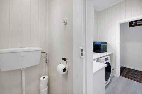 Photo of property in 29 Clifford Road, Eltham, 4322