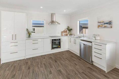 Photo of property in 45 Rangiora Street, Castlecliff, Whanganui, 4501