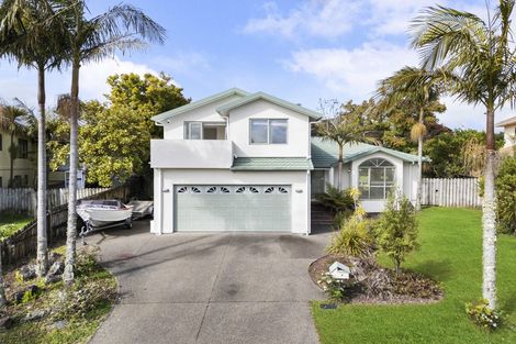 Photo of property in 4 San Ambrosio Rise, Henderson, Auckland, 0612