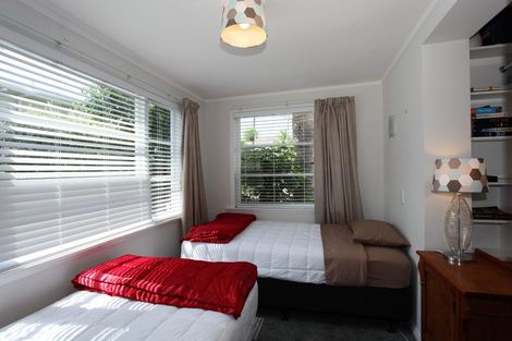 Photo of property in 4 Achilles Crescent, Narrow Neck, Auckland, 0624