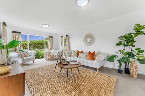 Photo of property in 1 Luna Place, Henderson, Auckland, 0612