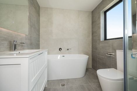 Photo of property in 71 Salamanca Road, Sunnynook, Auckland, 0620