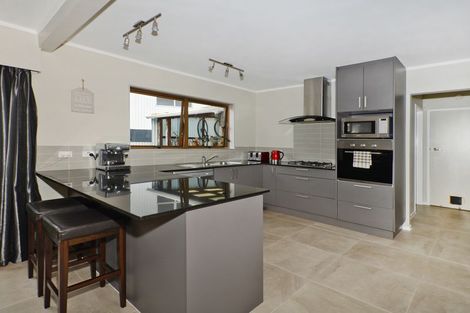 Photo of property in 10 Kotare Crescent, Maunu, Whangarei, 0110