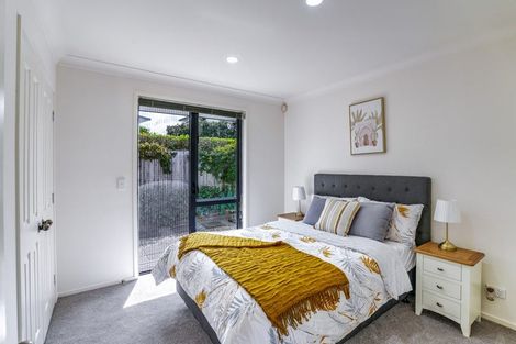 Photo of property in 4 Mahina Place, Te Atatu Peninsula, Auckland, 0610