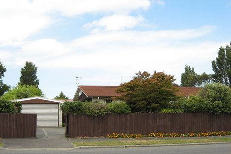 Photo of property in 2/513 Mairehau Road, Parklands, Christchurch, 8083