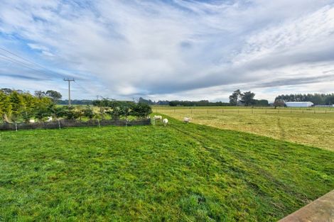 Photo of property in 176 Seaward Road, Edendale, 9825