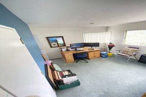 Photo of property in 48 Redwing Street, Browns Bay, Auckland, 0630