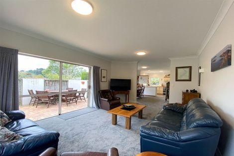 Photo of property in 214 Te Moana Road, Waikanae, 5036