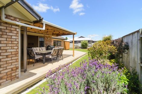 Photo of property in 7 Silkwood Place, Fitzherbert, Palmerston North, 4410