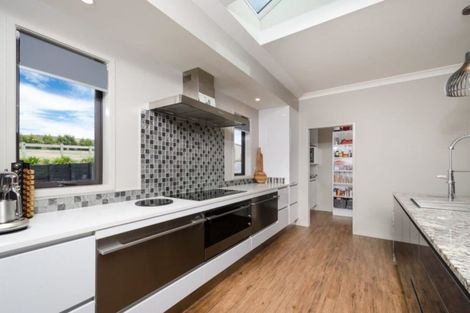 Photo of property in 28 Peters Lane, Taupaki, Henderson, 0782