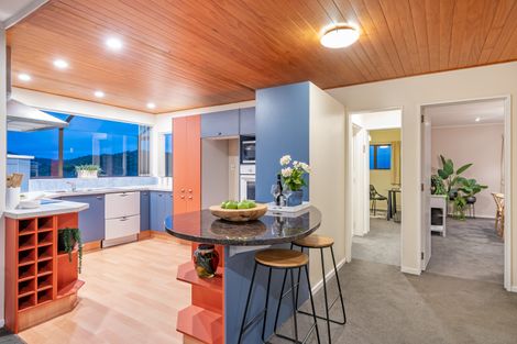 Photo of property in 42 Gurkha Crescent, Khandallah, Wellington, 6035