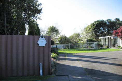 Photo of property in 11 Waimarie Avenue, Paraparaumu, 5032