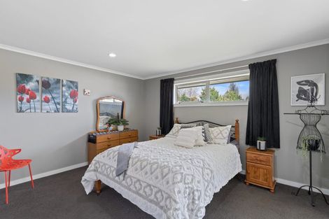 Photo of property in 9 Amokura Crescent, Flagstaff, Hamilton, 3210