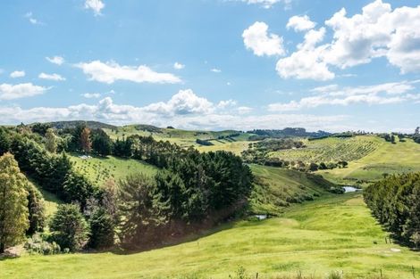 Photo of property in 62 Onetangi Road, Waiheke Island, 1971