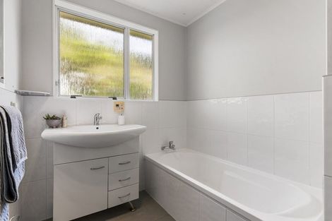 Photo of property in 193 Broderick Road, Johnsonville, Wellington, 6037