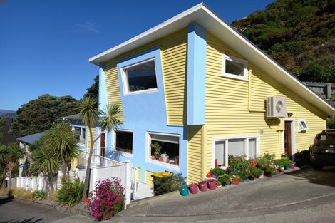 Photo of property in 15a Onslow Road, Khandallah, Wellington, 6035