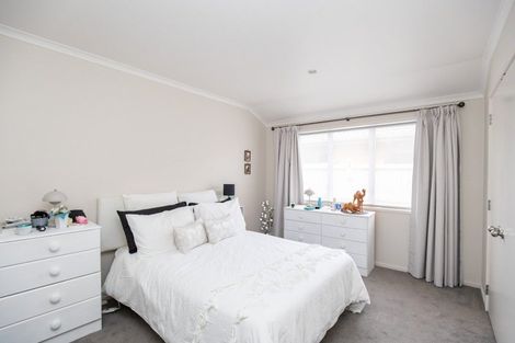 Photo of property in 10 Harris Place, Ngatea, 3503