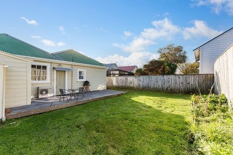 Photo of property in 15 Porritt Avenue, Mount Victoria, Wellington, 6011