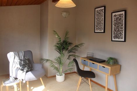 Photo of property in 17 Durham Street, Winton, 9720