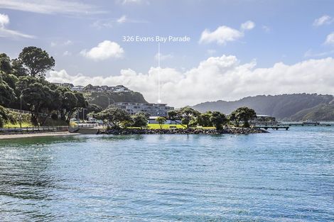 Photo of property in Patent 326 Apartments, 207s/326 Evans Bay Parade, Hataitai, Wellington, 6021