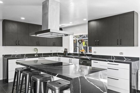 Photo of property in 86 Wakeman Road, Acacia Bay, Taupo, 3330