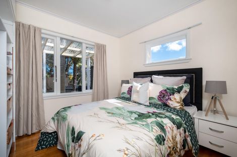 Photo of property in 82 Rosier Road, Glen Eden, Auckland, 0602