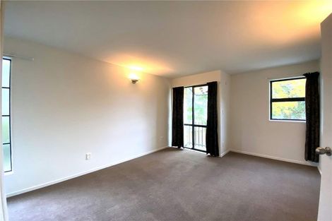 Photo of property in 3a Woodside Avenue, Northcote, Auckland, 0627